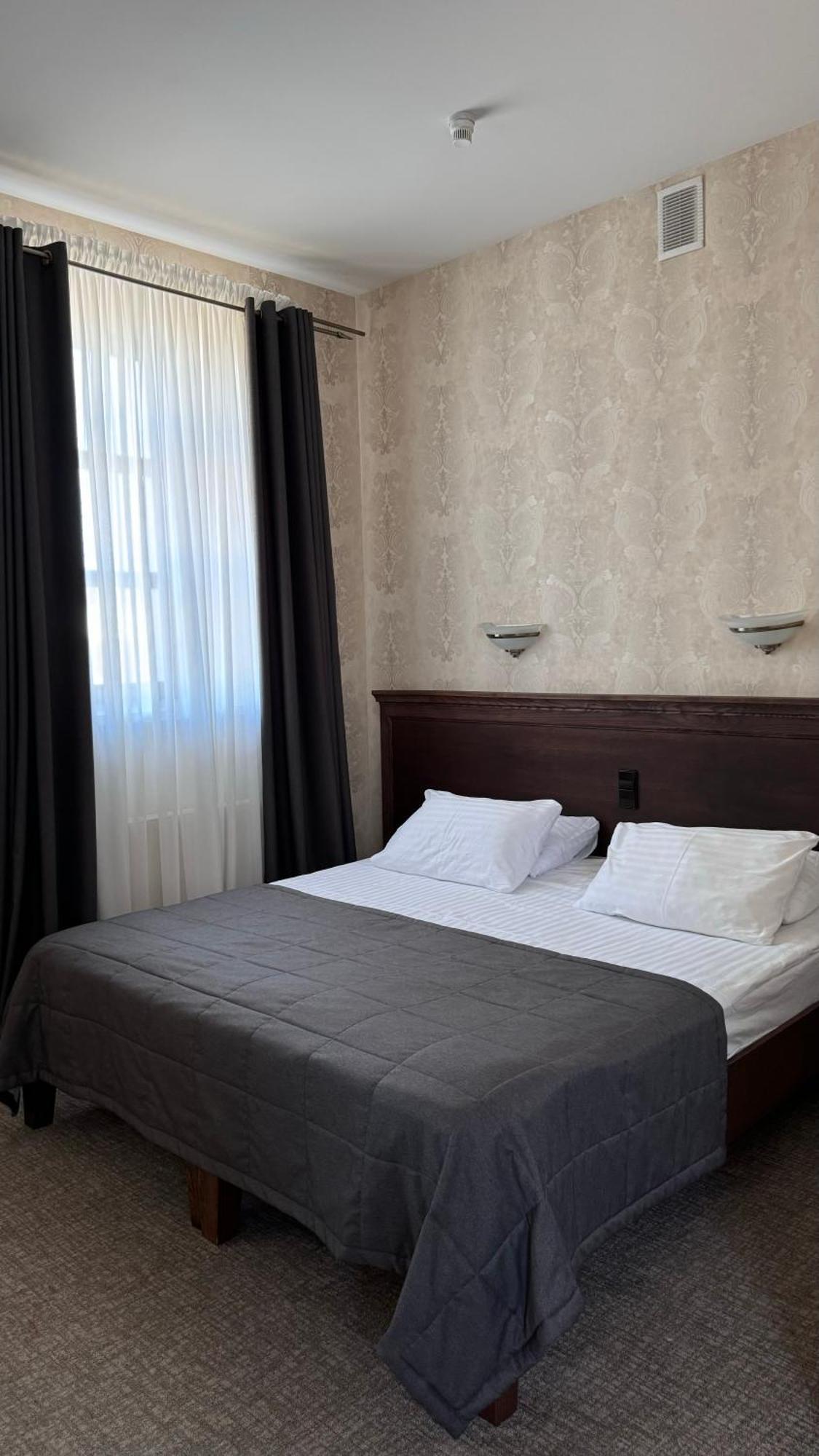 Saulys Hotel Siauliai  Bagian luar foto